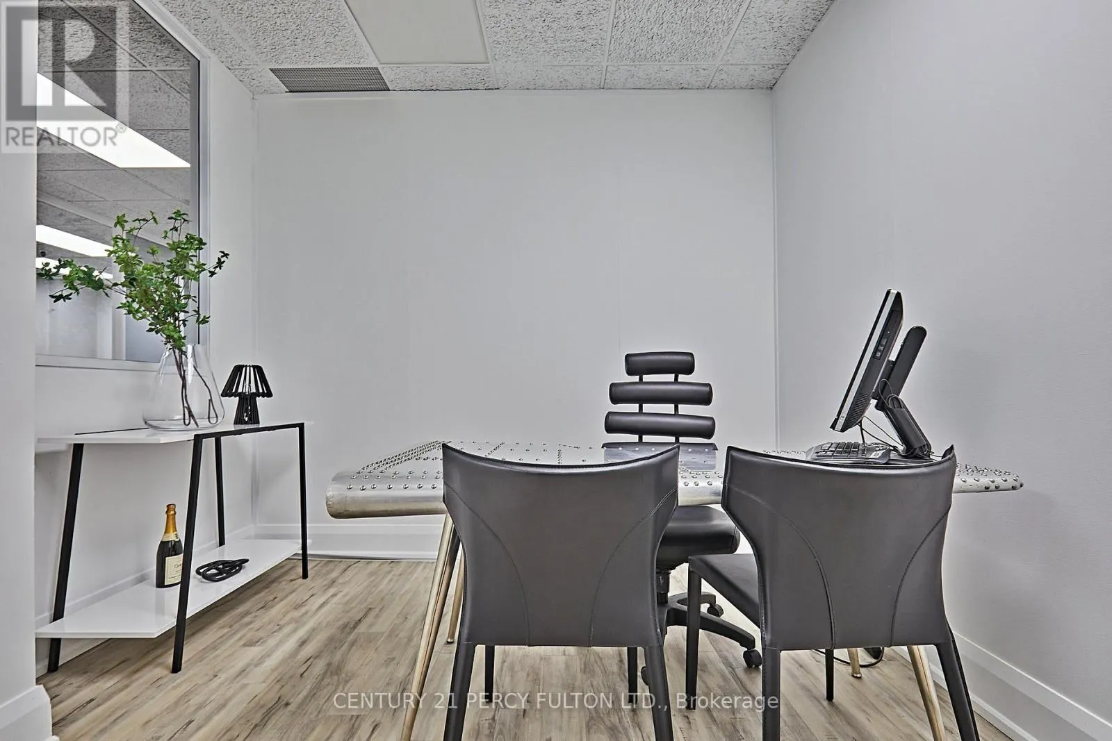 112 - 50 RICHMOND STREET E