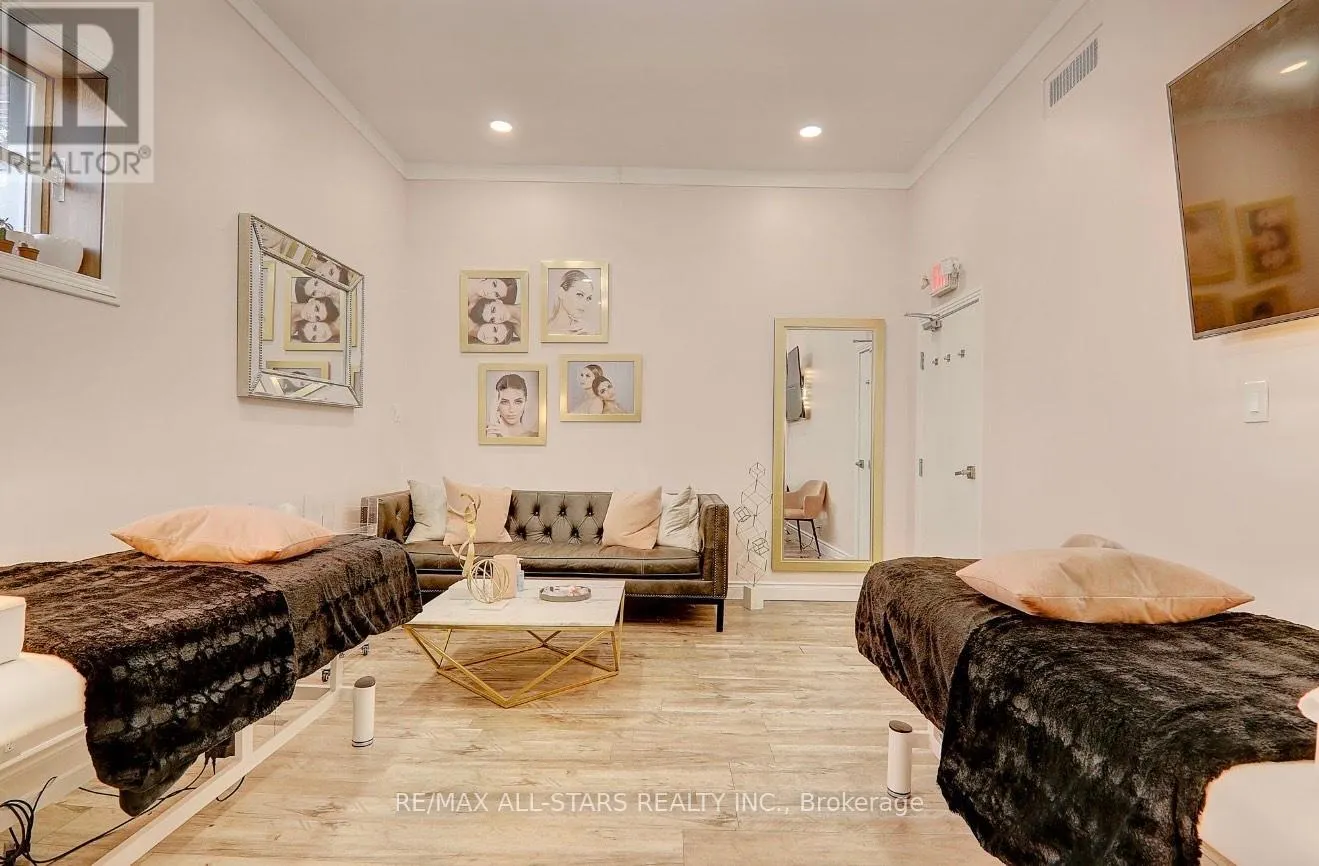 101 - 717 QUEEN STREET E