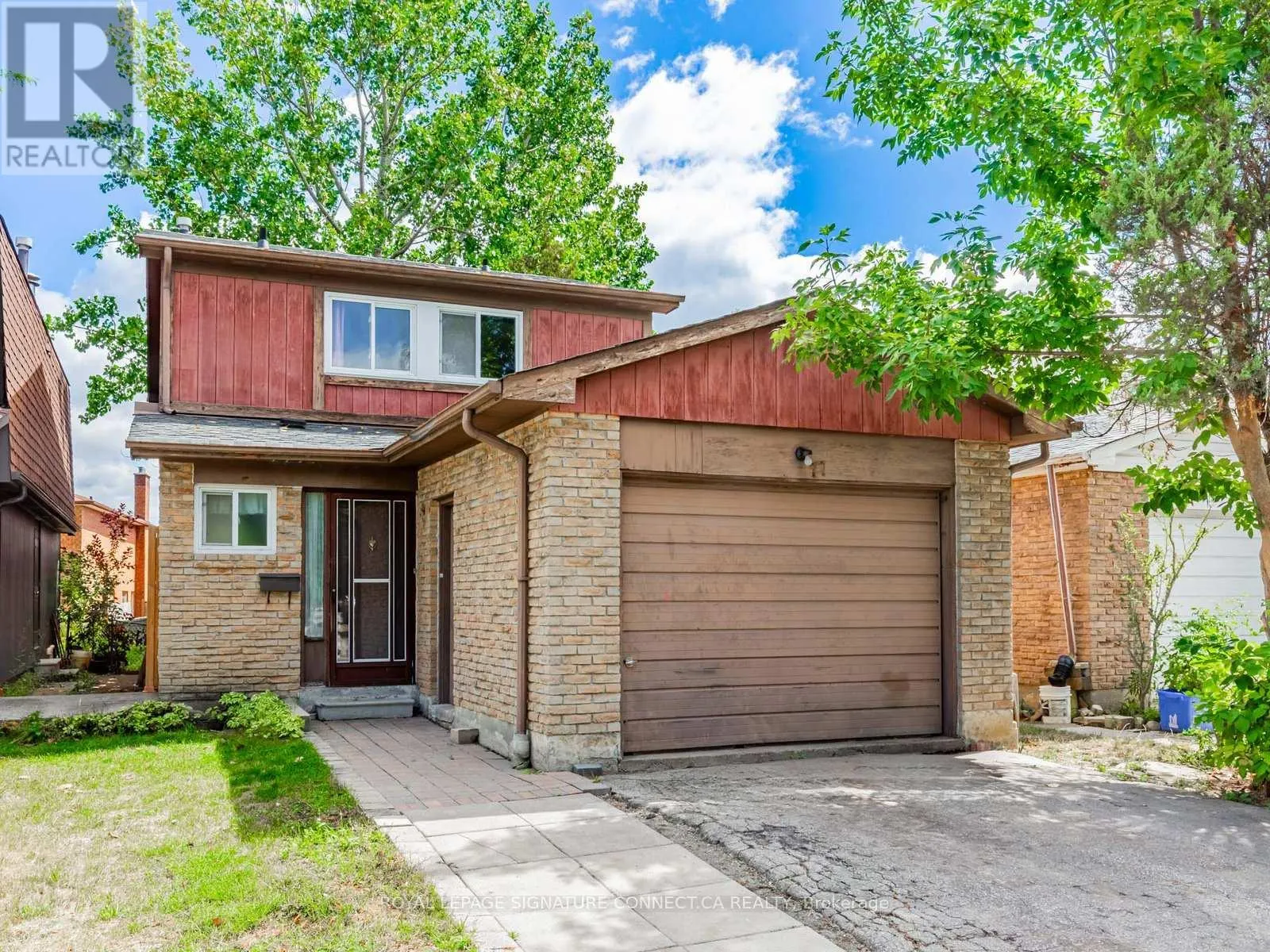 77 WHITE HEATHER BOULEVARD