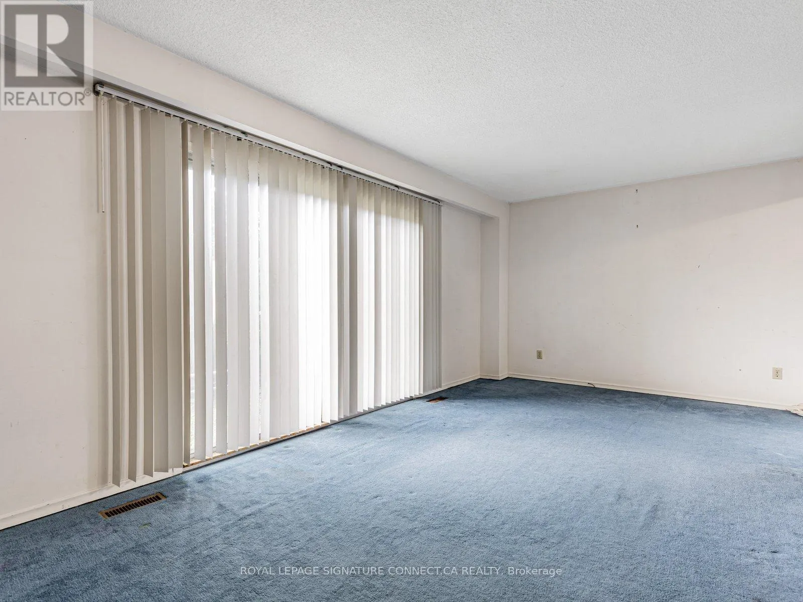 77 WHITE HEATHER BOULEVARD