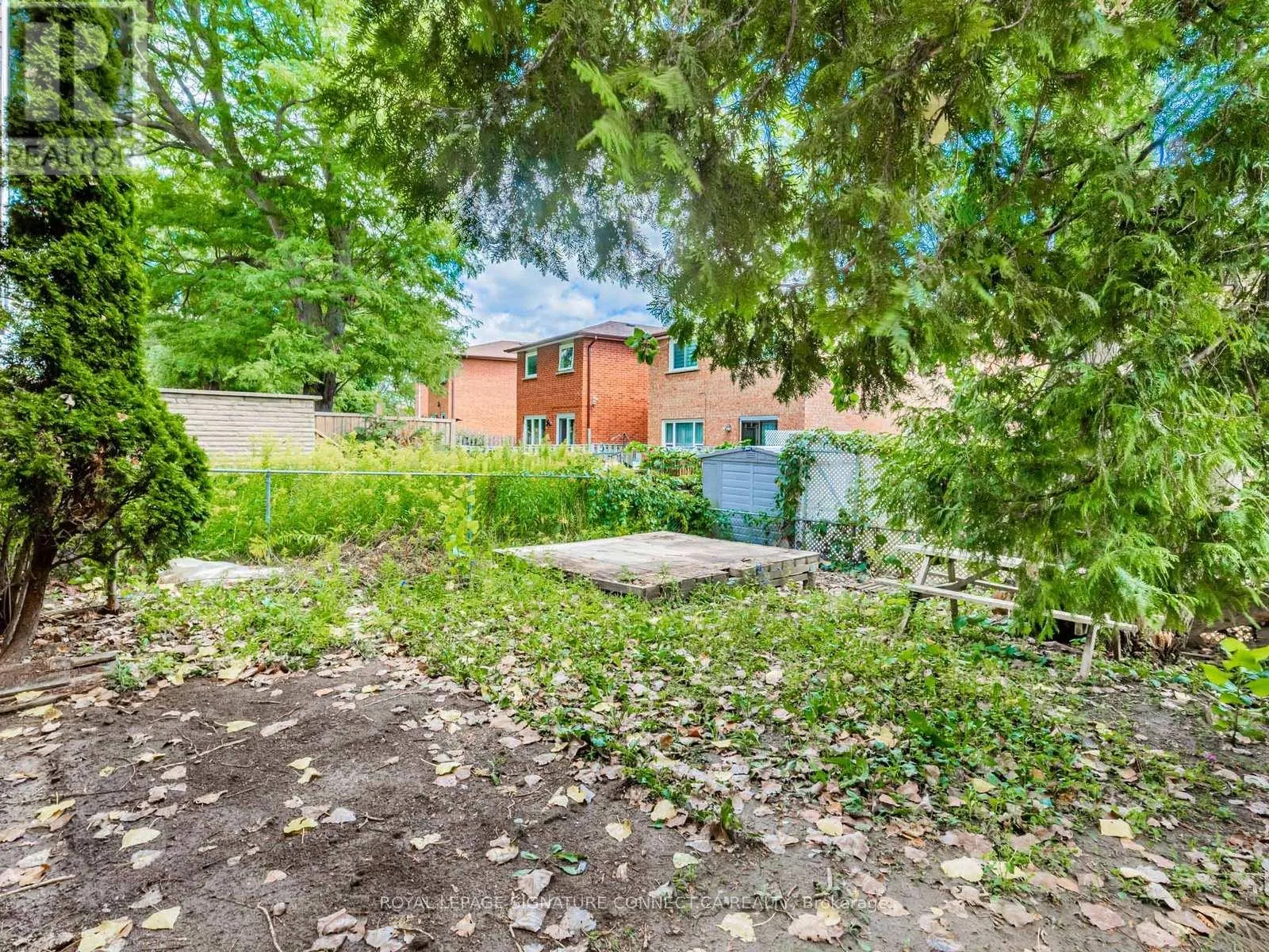 77 WHITE HEATHER BOULEVARD