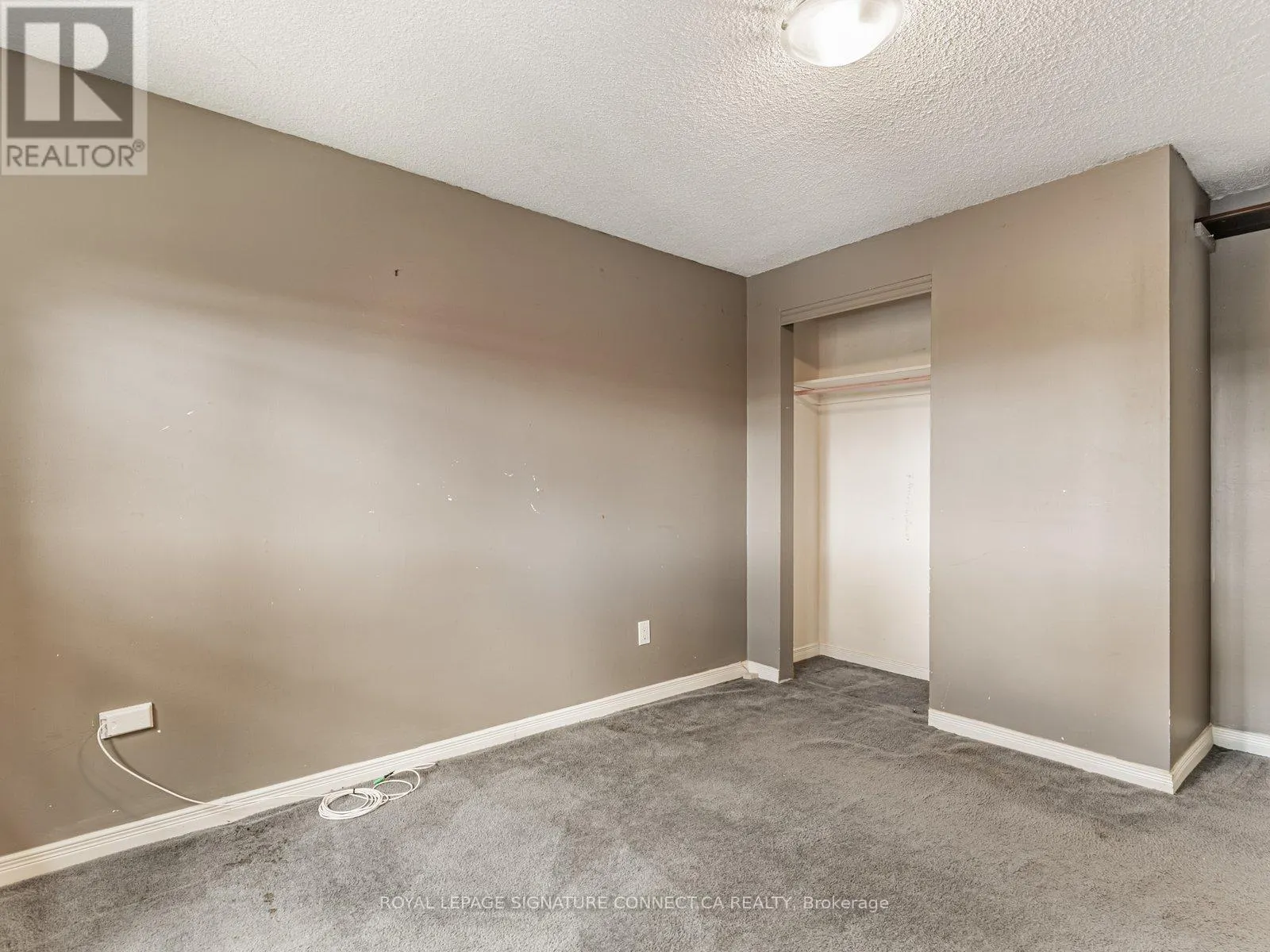 77 WHITE HEATHER BOULEVARD