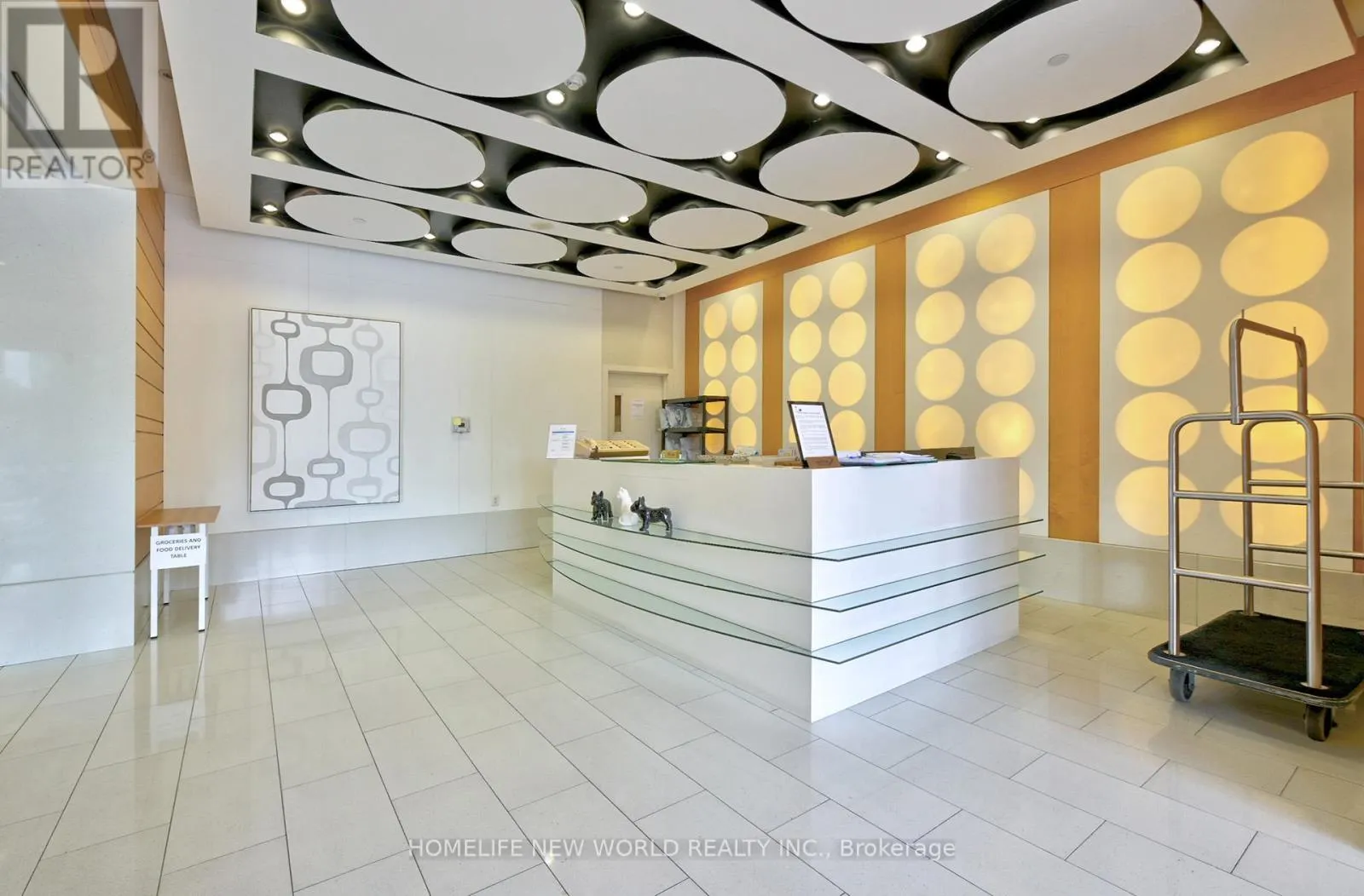 1105 - 83 BOROUGH DRIVE