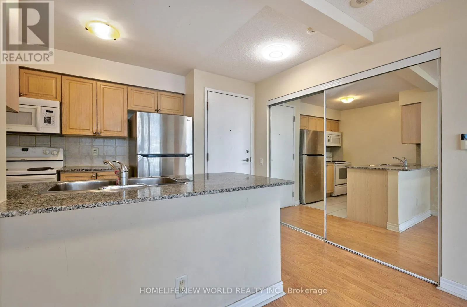 1105 - 83 BOROUGH DRIVE