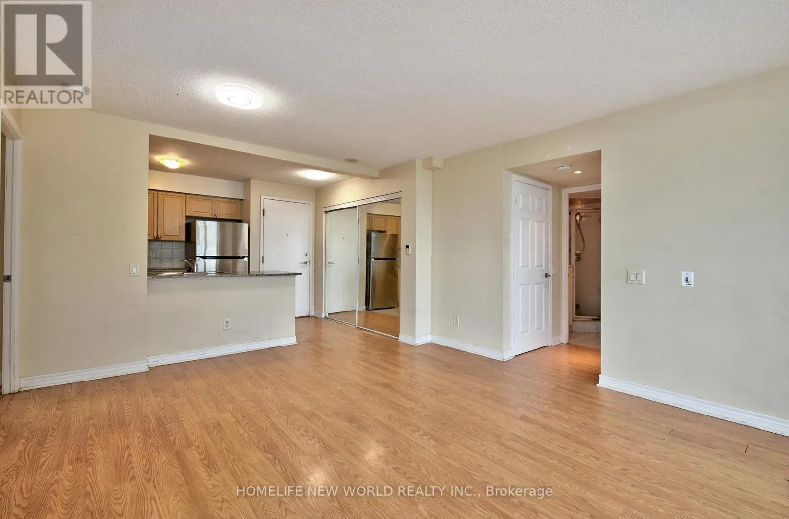 1105 - 83 BOROUGH DRIVE