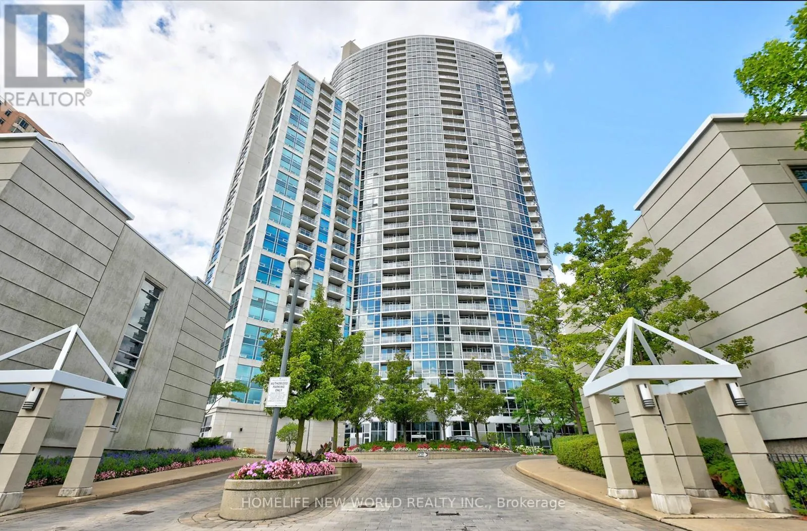 1105 - 83 BOROUGH DRIVE