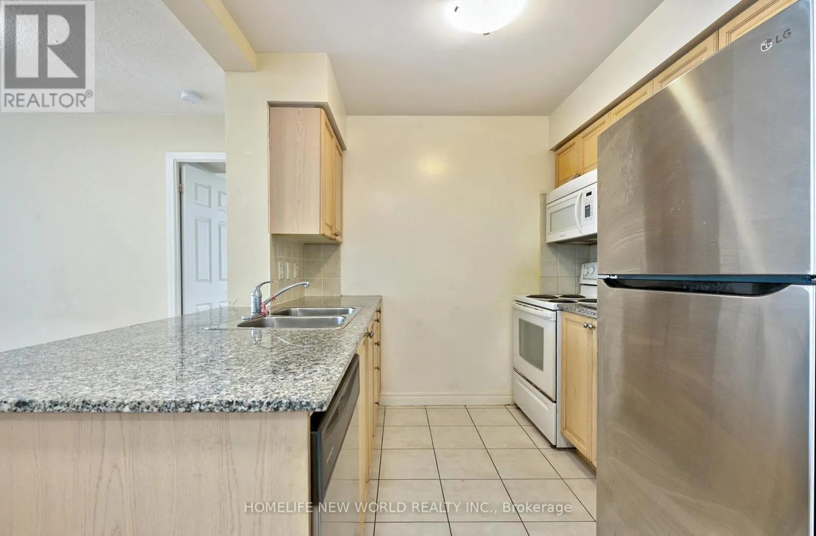 1105 - 83 BOROUGH DRIVE