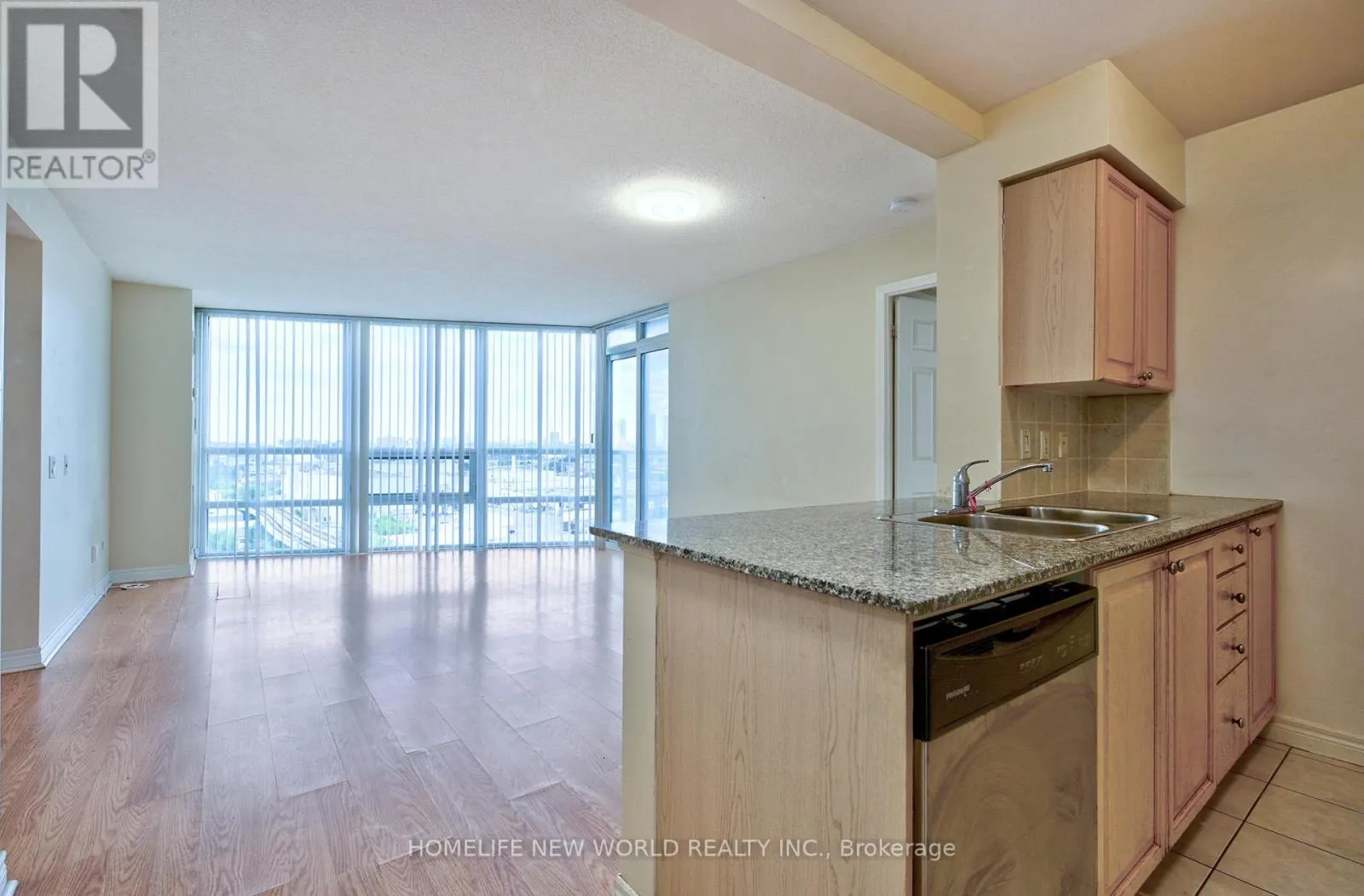 1105 - 83 BOROUGH DRIVE