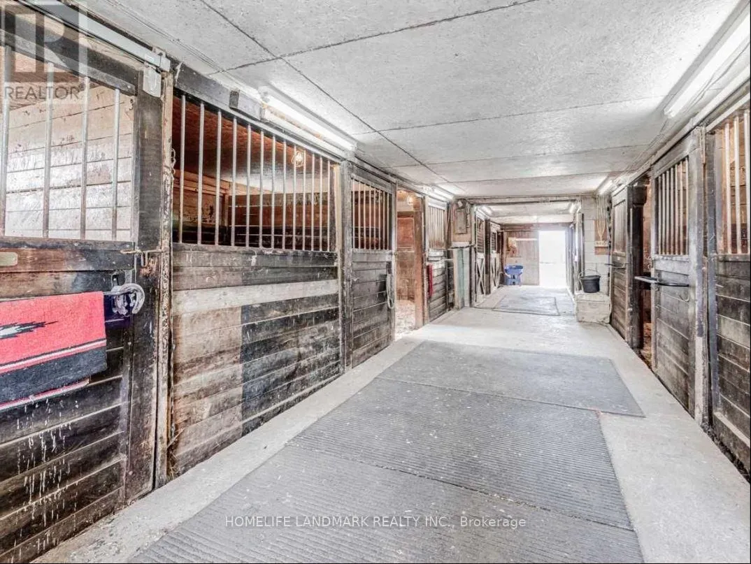 4432 MIDDLE ROAD