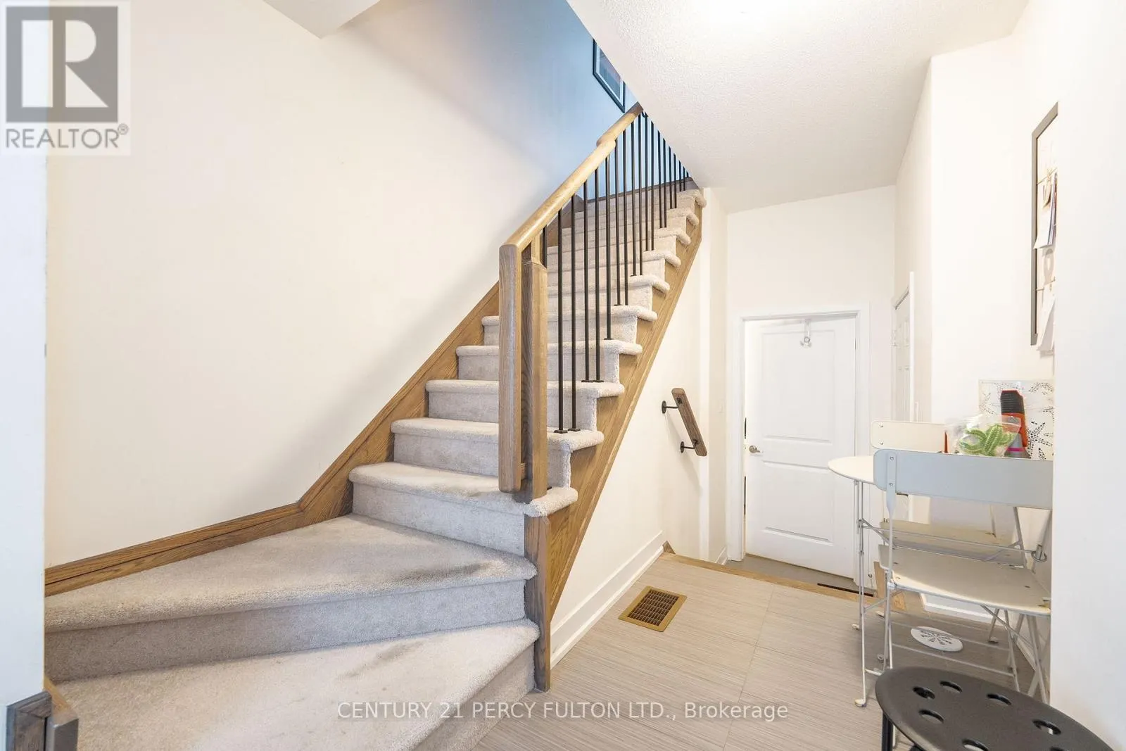 26 PALLOCK HILL WAY
