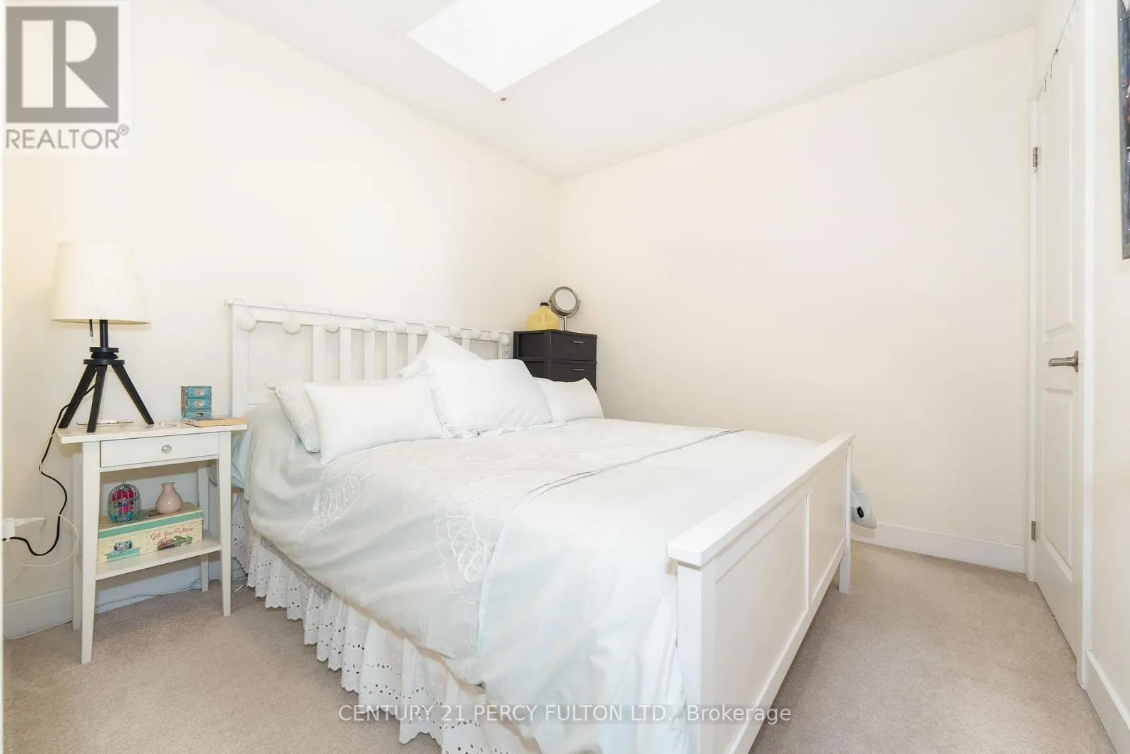 26 PALLOCK HILL WAY