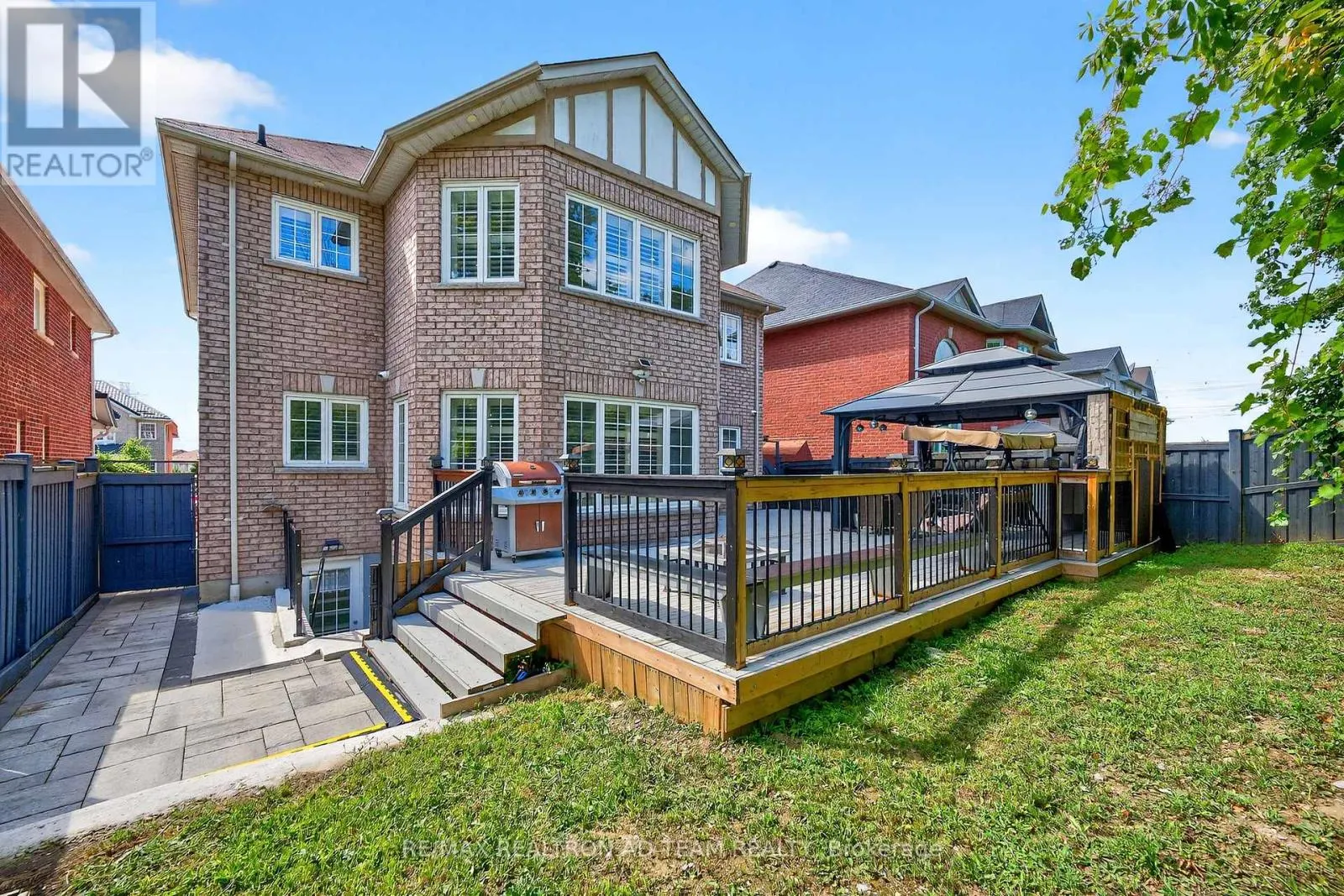 51 WINTERTON WAY