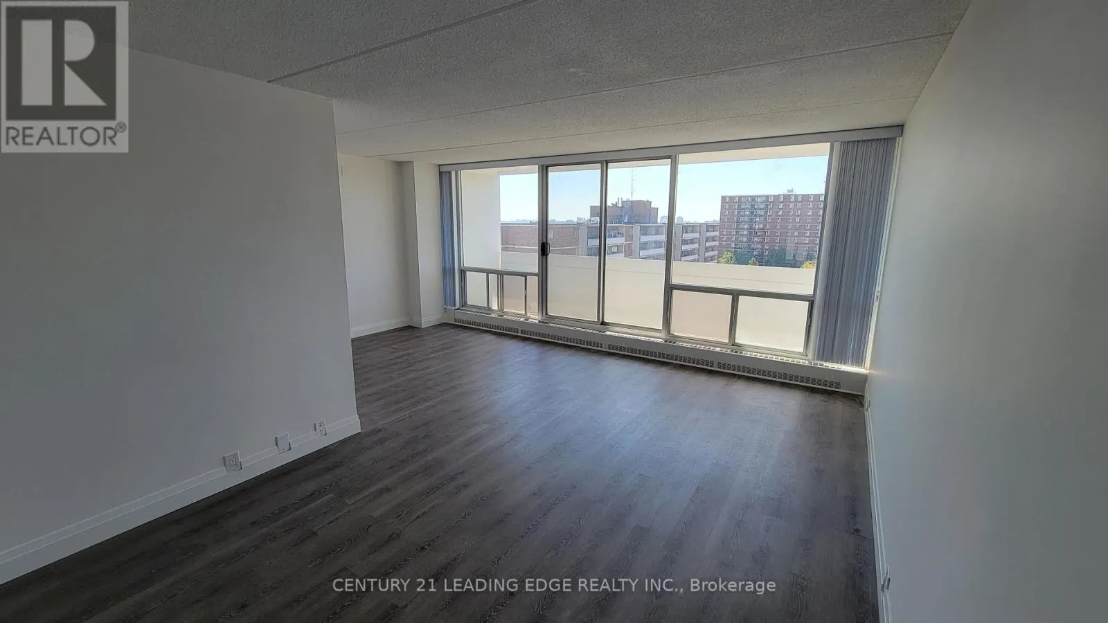 1005 - 2 GLAMORGAN AVENUE