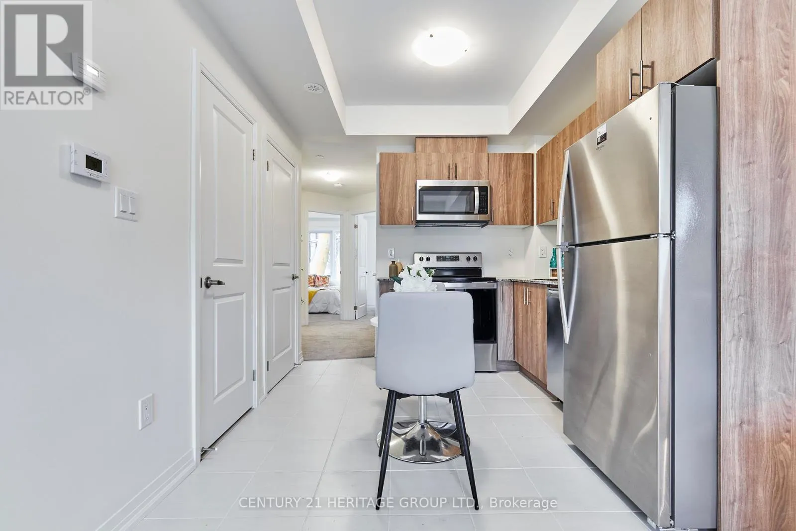 10 - 145 TAPSCOTT ROAD