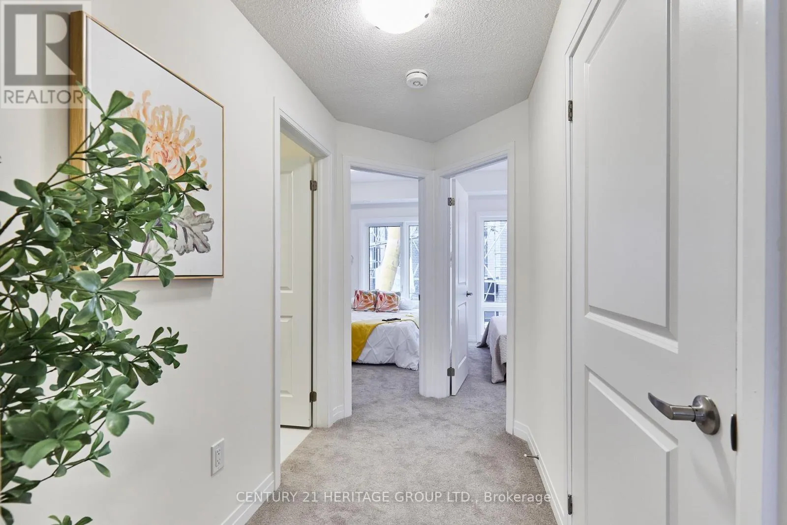 10 - 145 TAPSCOTT ROAD