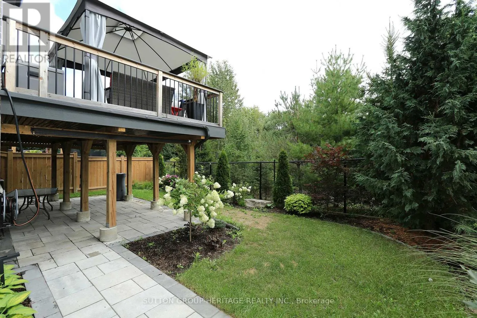 30 HUNWICKS CRESCENT