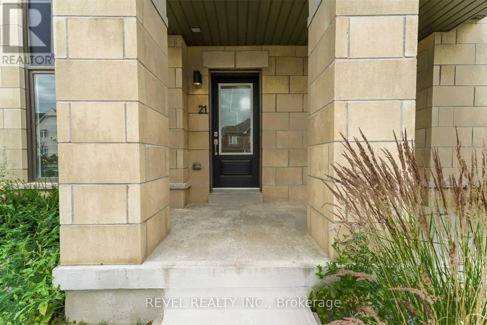 21 DONALD FLEMING WAY