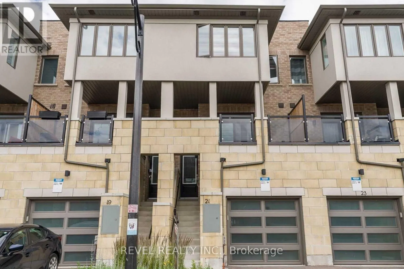 21 DONALD FLEMING WAY