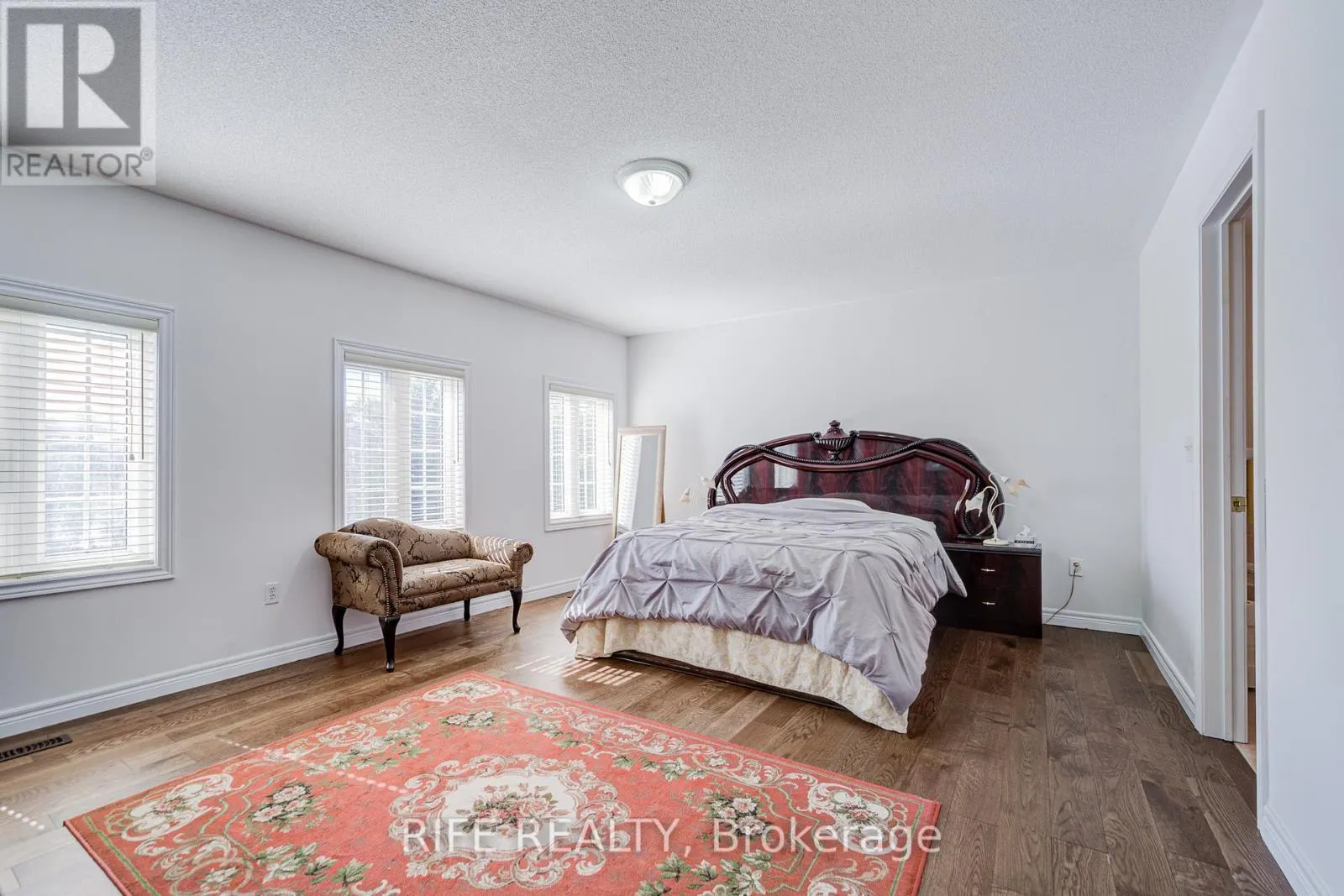 106 CRAGGVIEW DRIVE