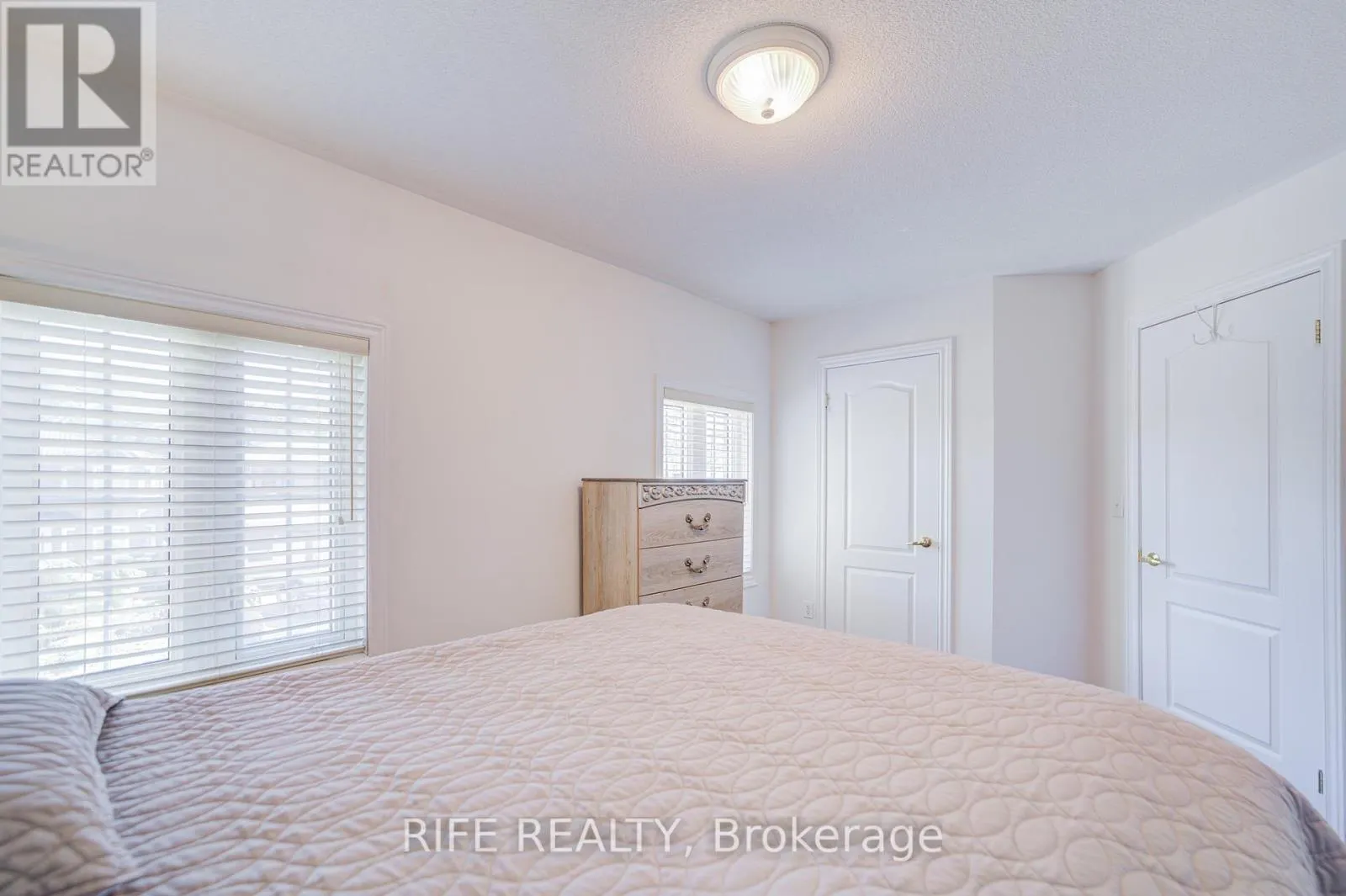 106 CRAGGVIEW DRIVE