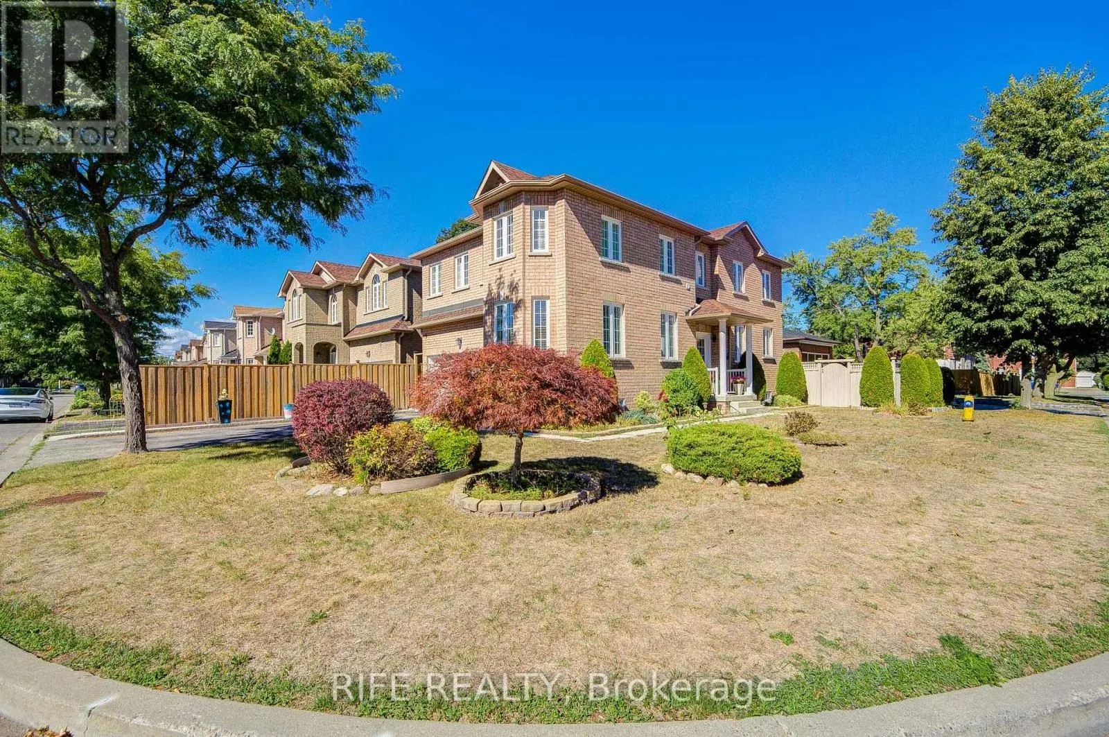106 CRAGGVIEW DRIVE