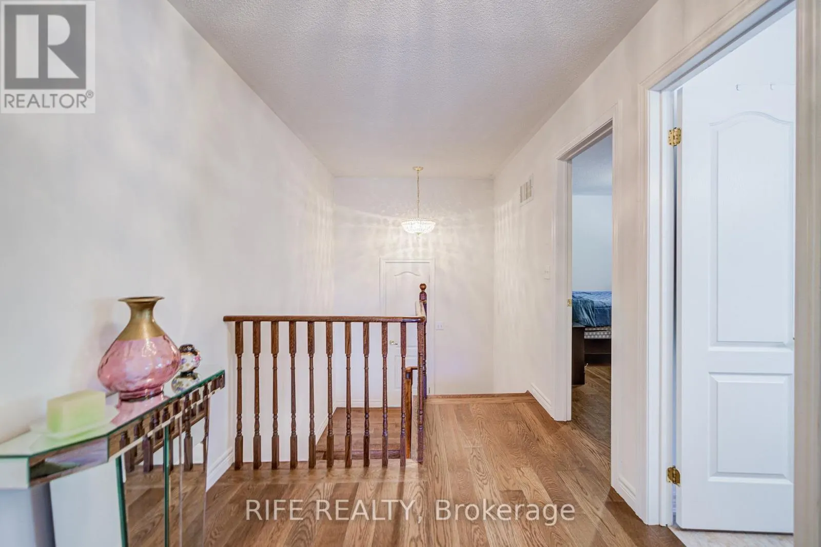 106 CRAGGVIEW DRIVE