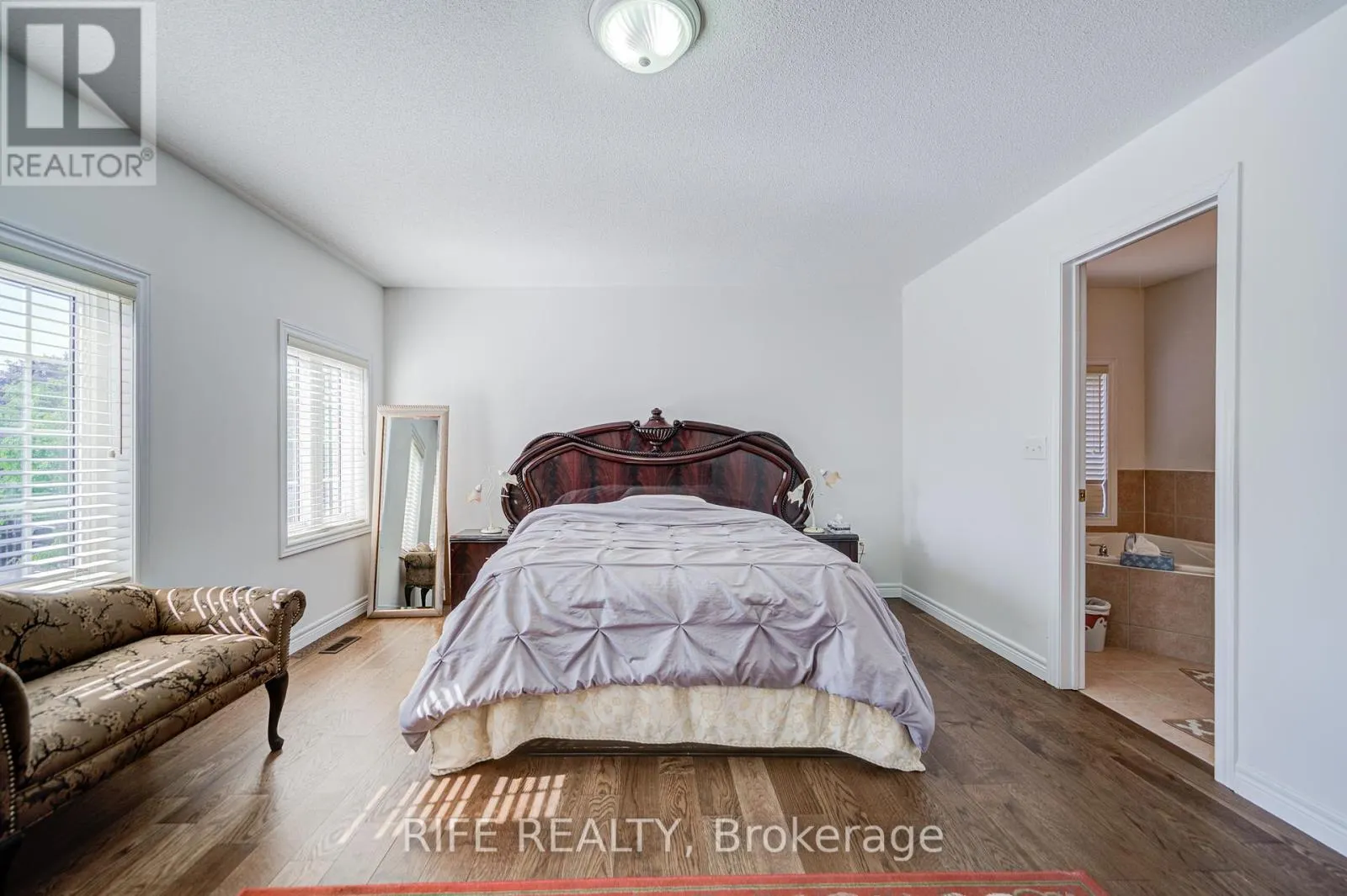 106 CRAGGVIEW DRIVE