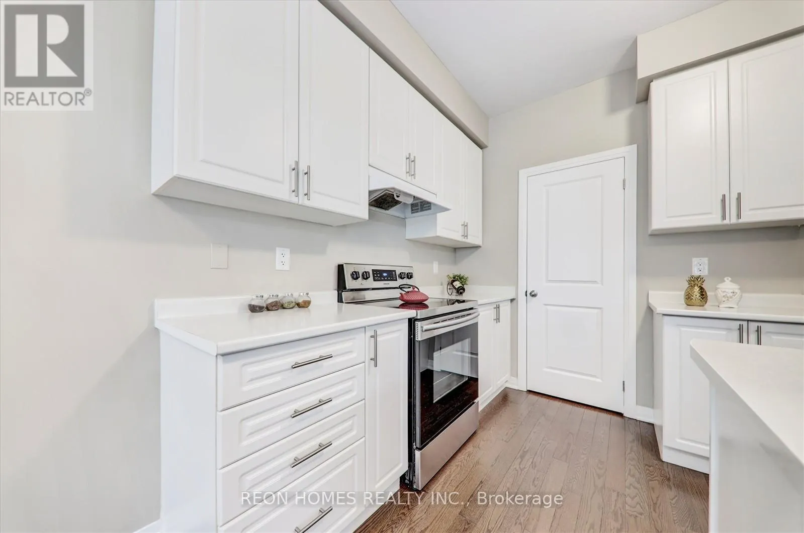 38 CROWS NEST LANE