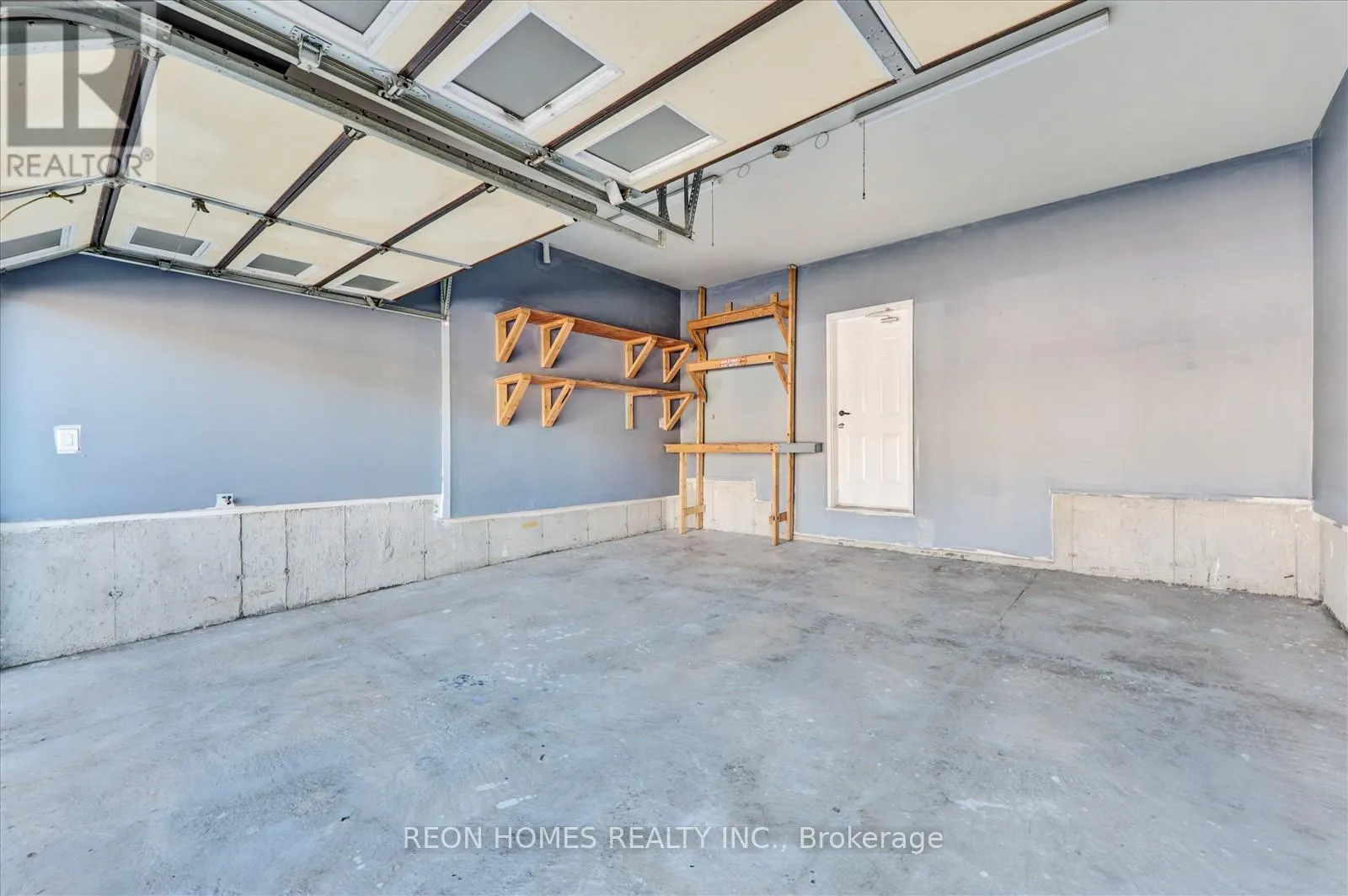 38 CROWS NEST LANE