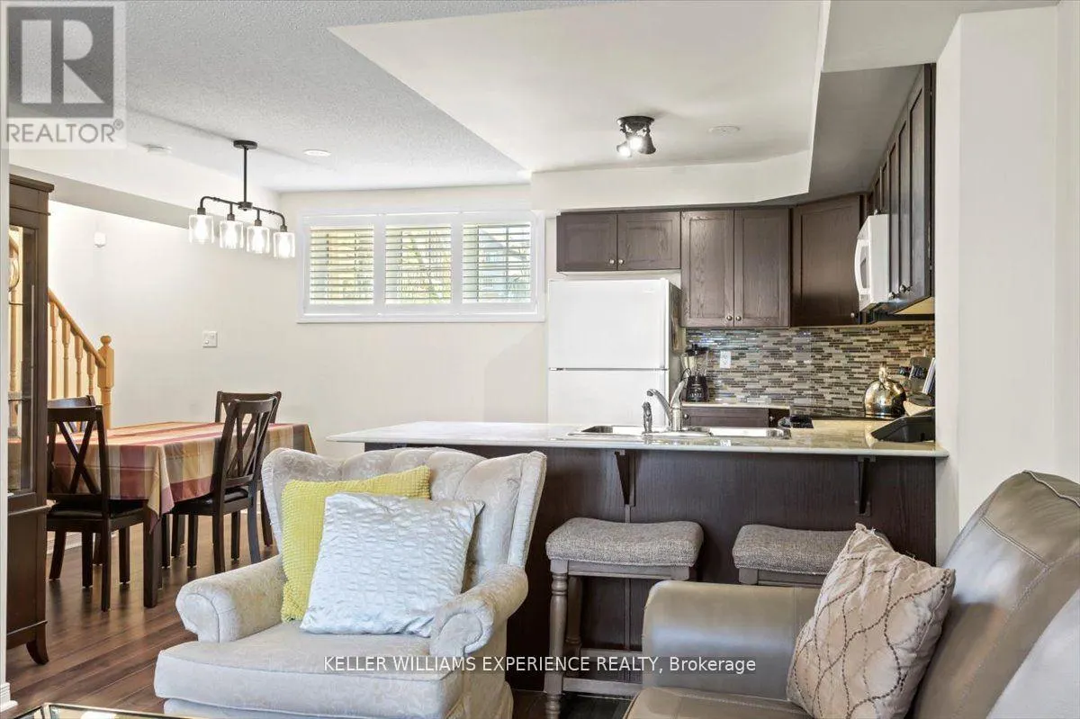 11 - 113 CHAPMAN DRIVE