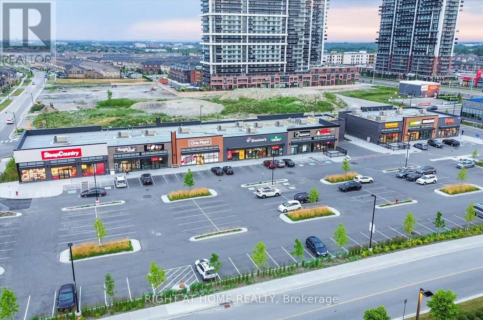 321 - 2550 SIMCOE STREET N