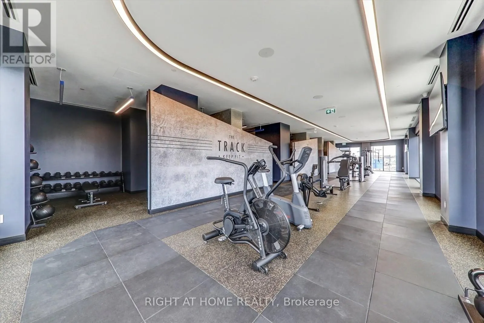 321 - 2550 SIMCOE STREET N