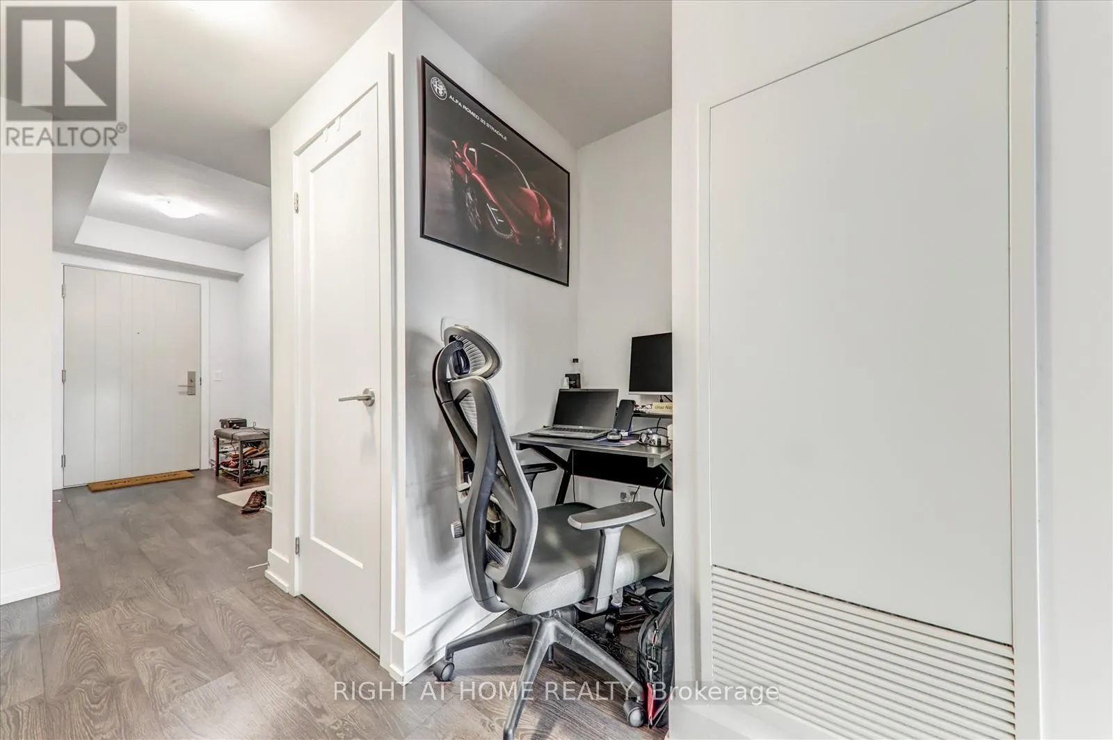 321 - 2550 SIMCOE STREET N