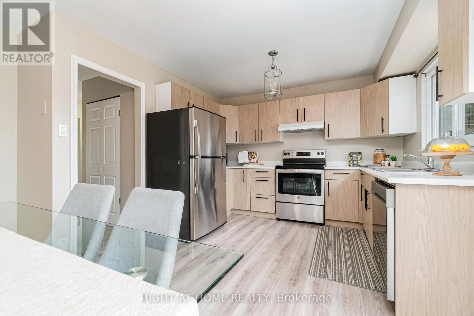 50 ROSER CRESCENT