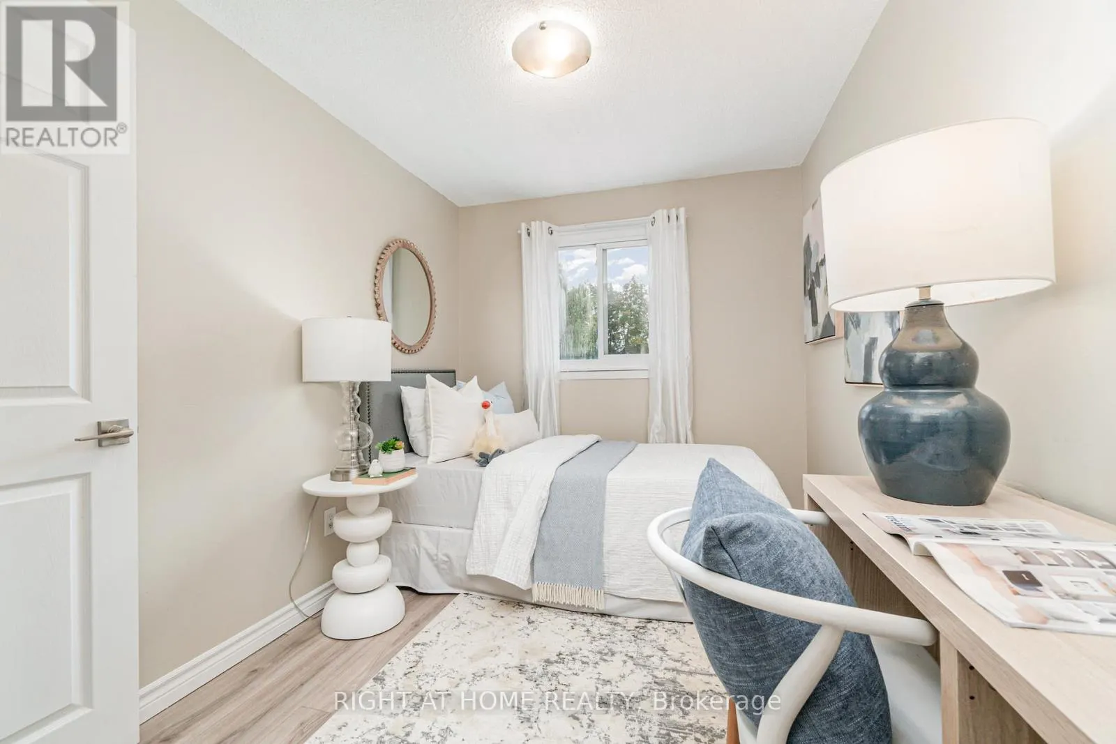 50 ROSER CRESCENT