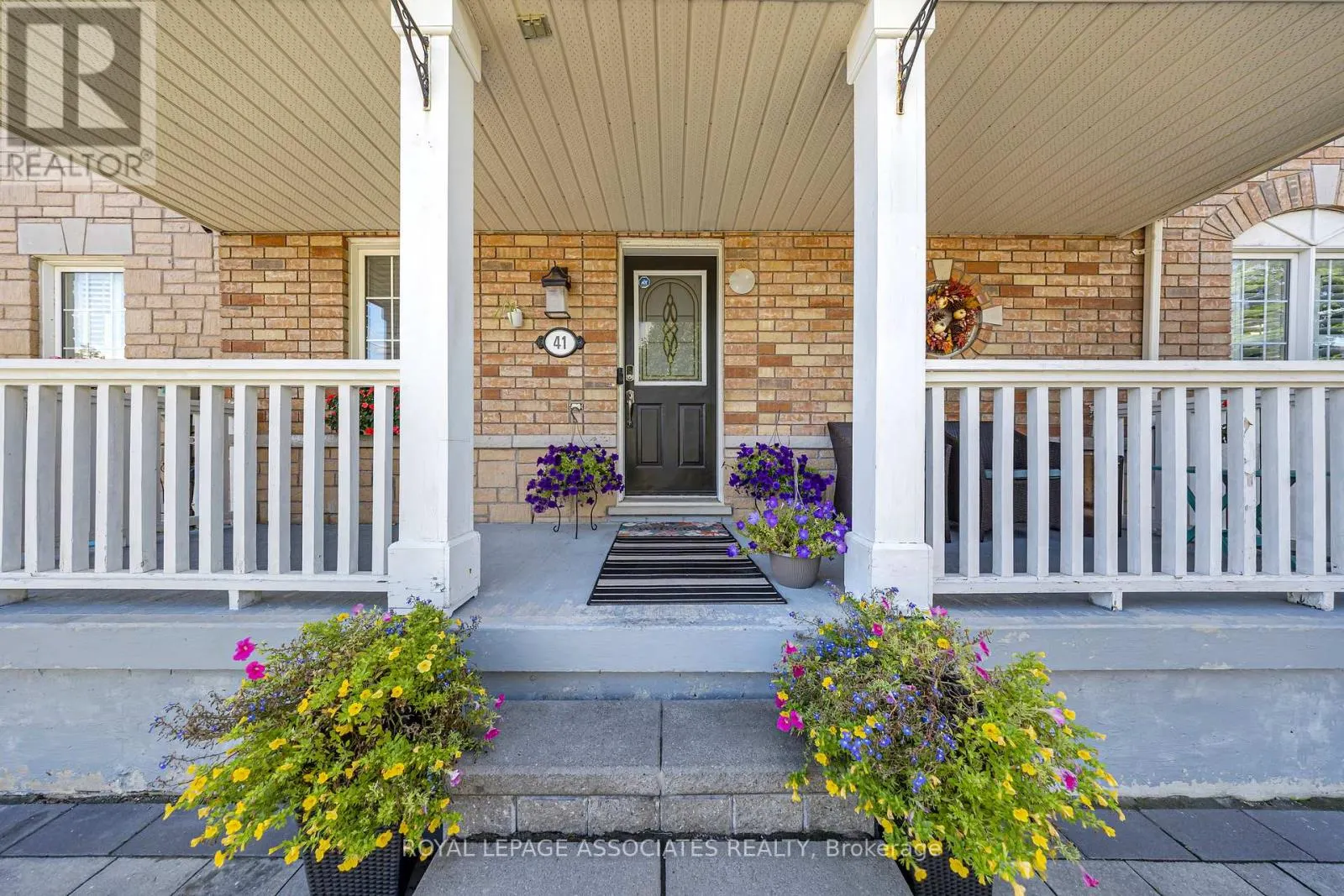 41 PINOAK STREET