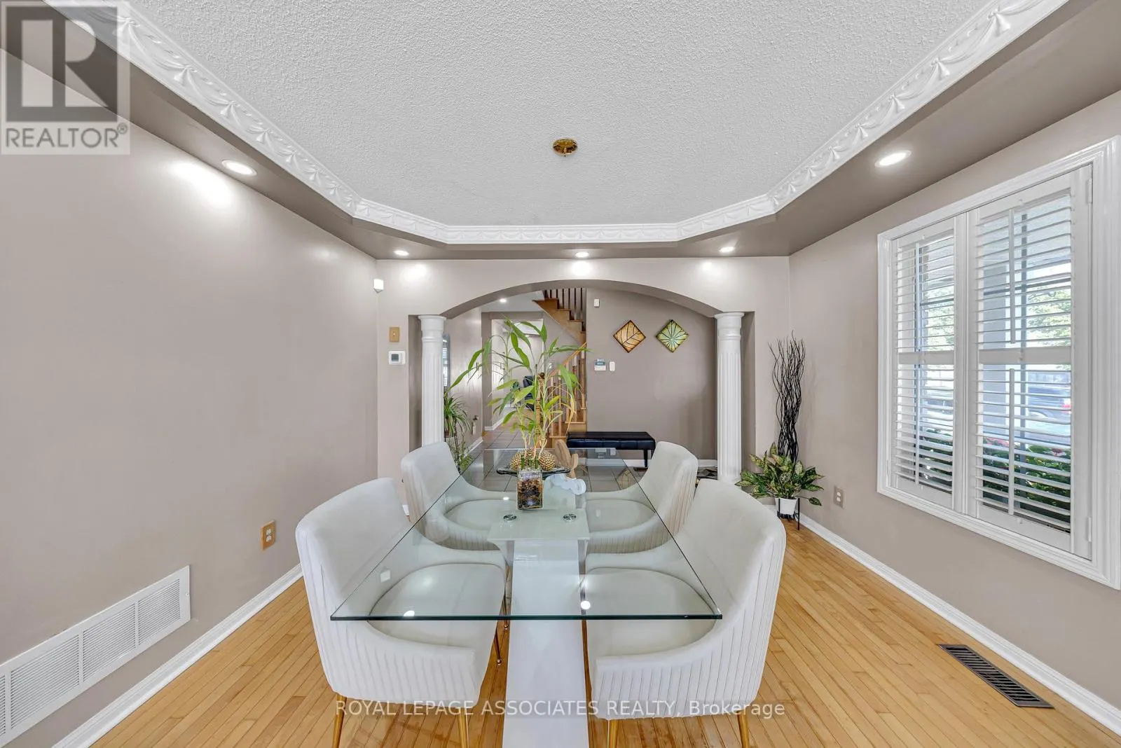 41 PINOAK STREET