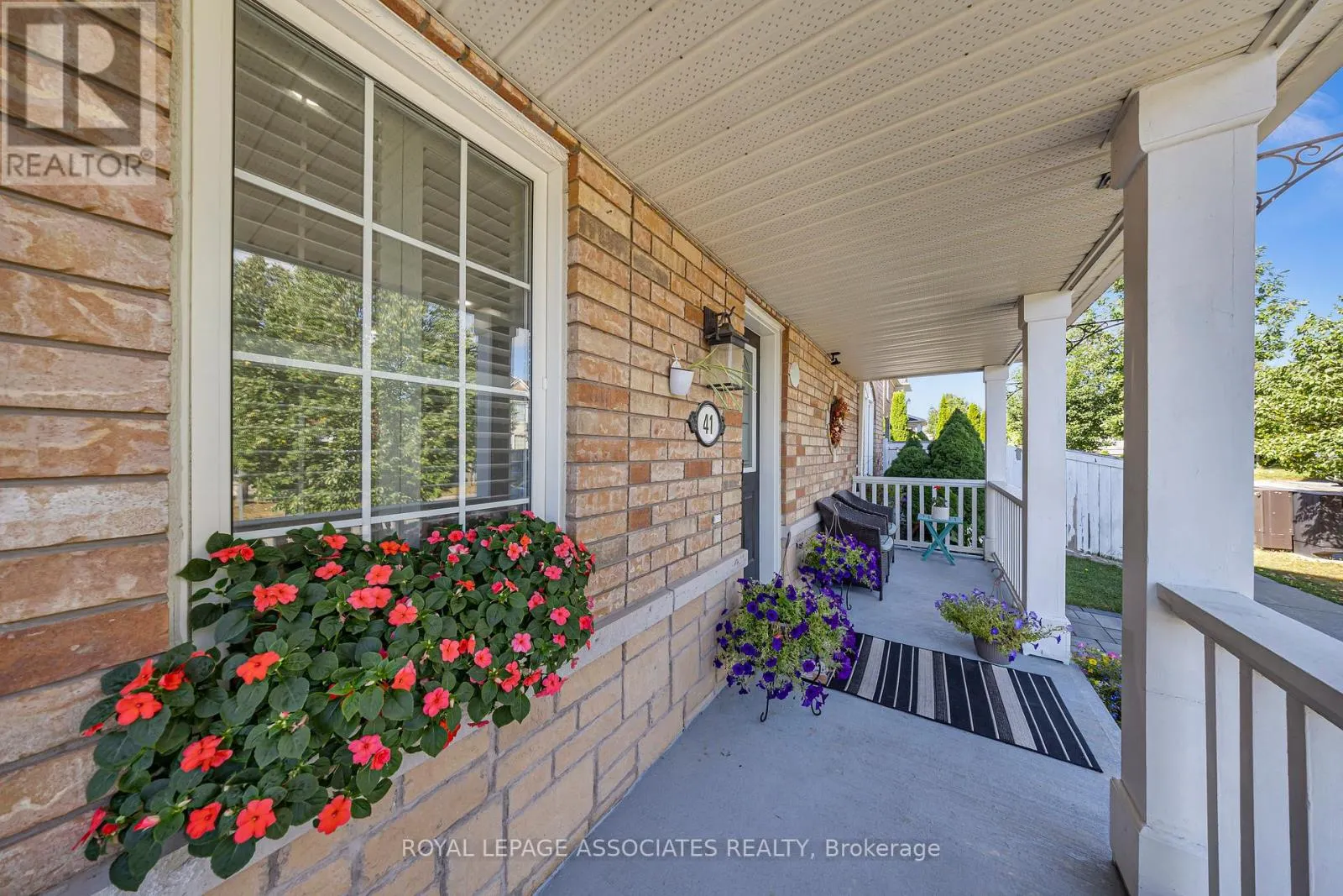 41 PINOAK STREET