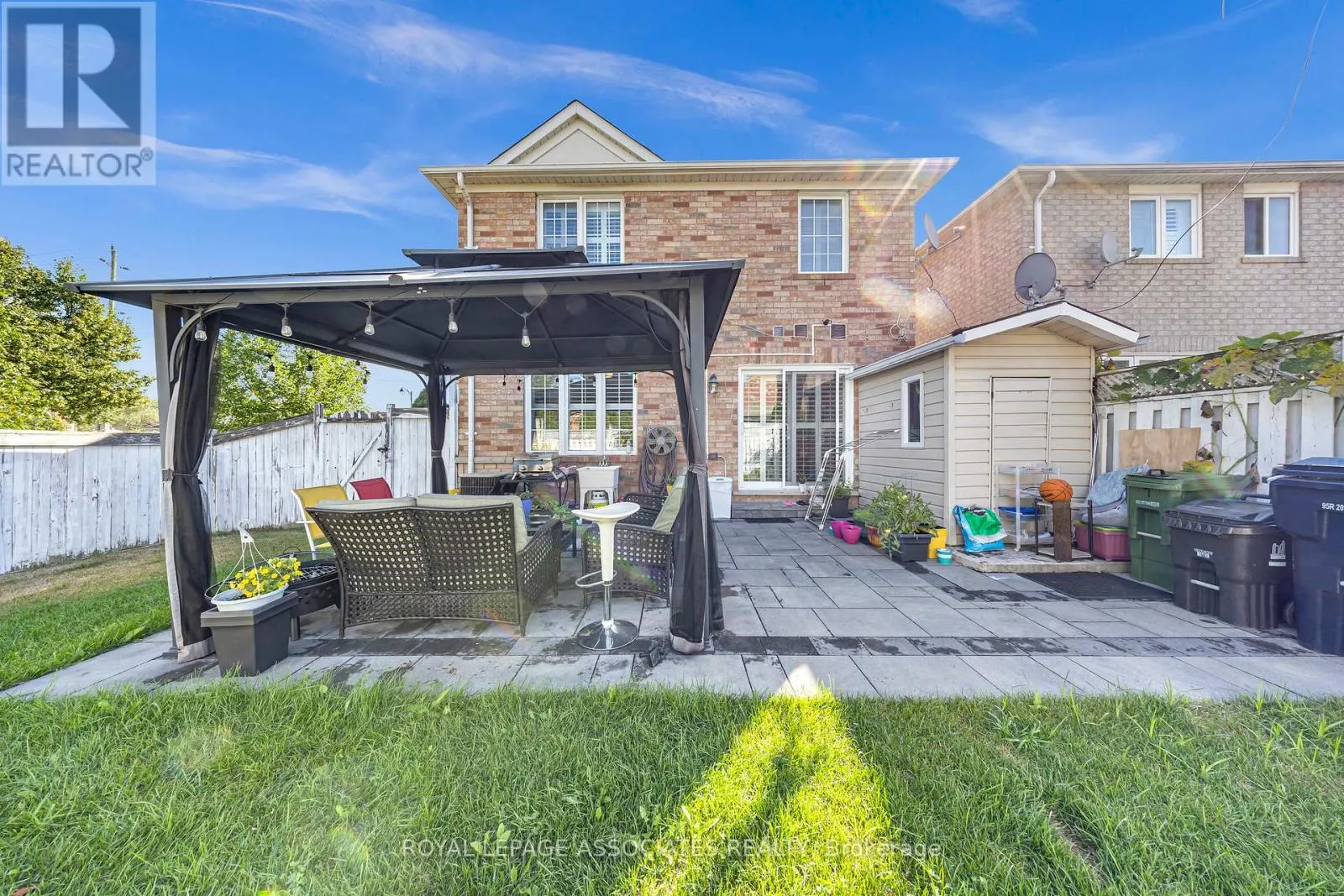 41 PINOAK STREET