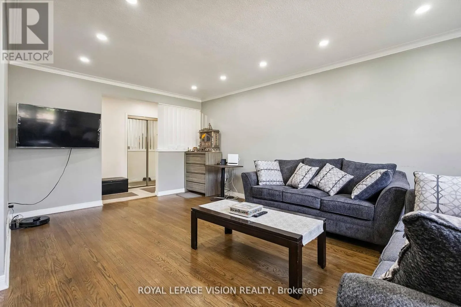 MAIN - 58 DOLLY VARDEN BOULEVARD
