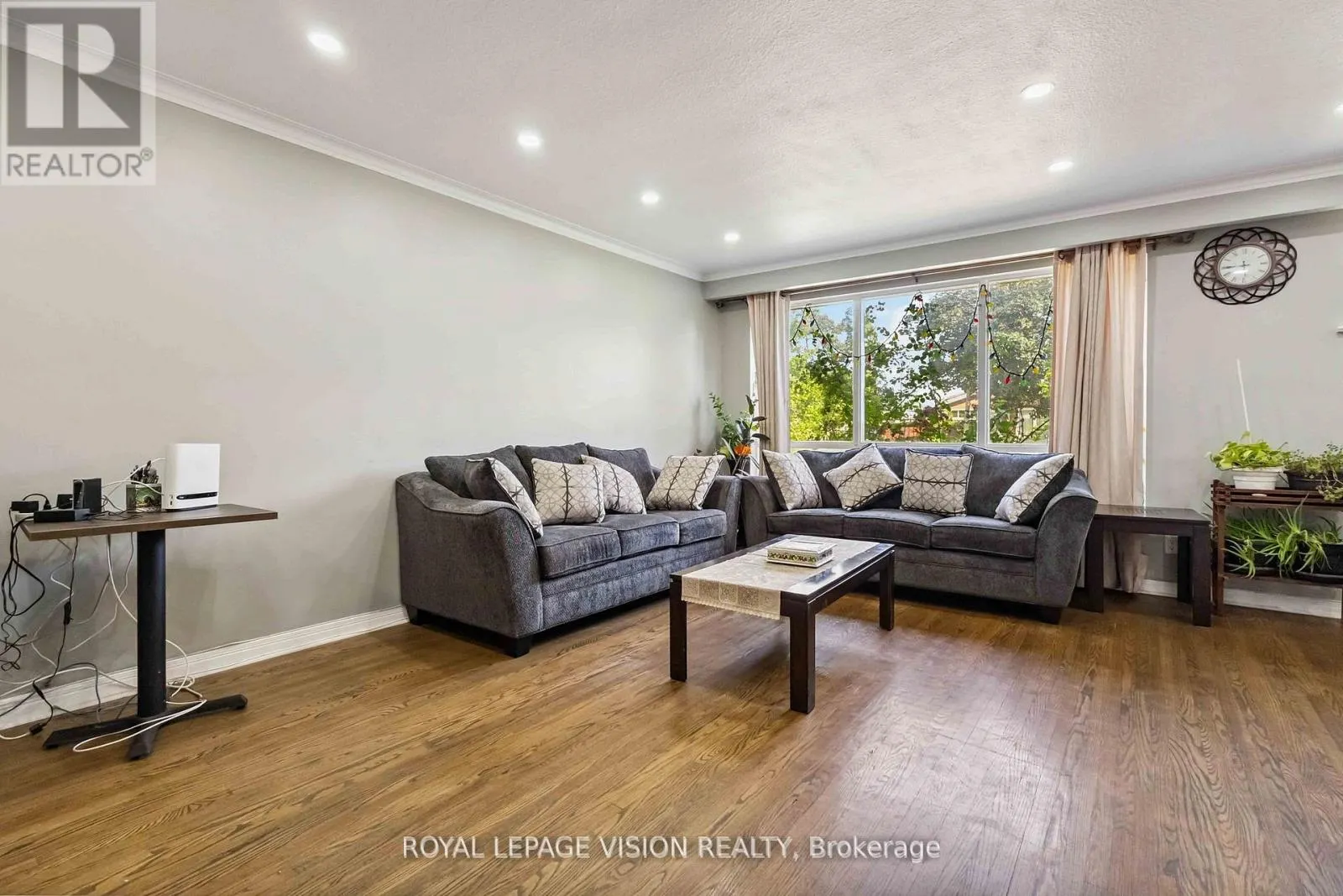 MAIN - 58 DOLLY VARDEN BOULEVARD