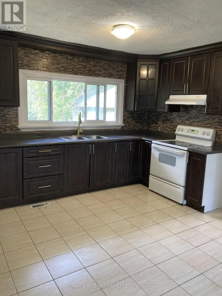 152 THICKSON ROAD N