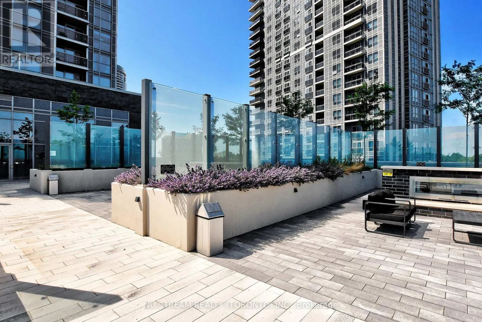 2403 - 225 VILLAGE GREEN SQUARE