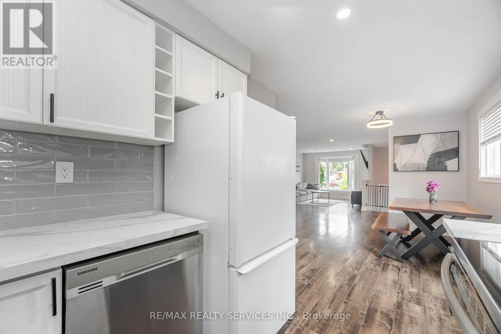 641 DEAUVILLE COURT