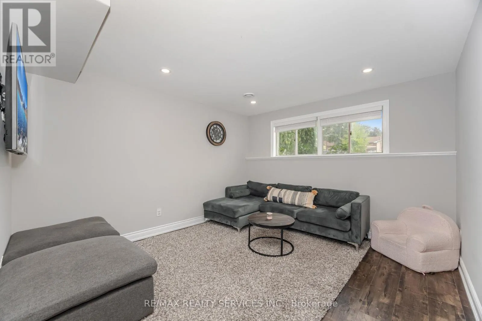 641 DEAUVILLE COURT