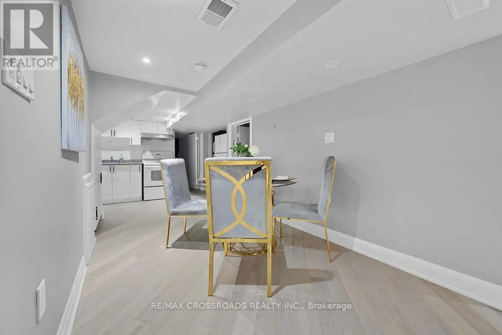 2 MACKINAC CRESCENT