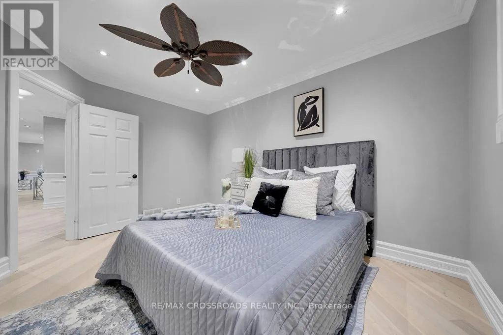 2 MACKINAC CRESCENT
