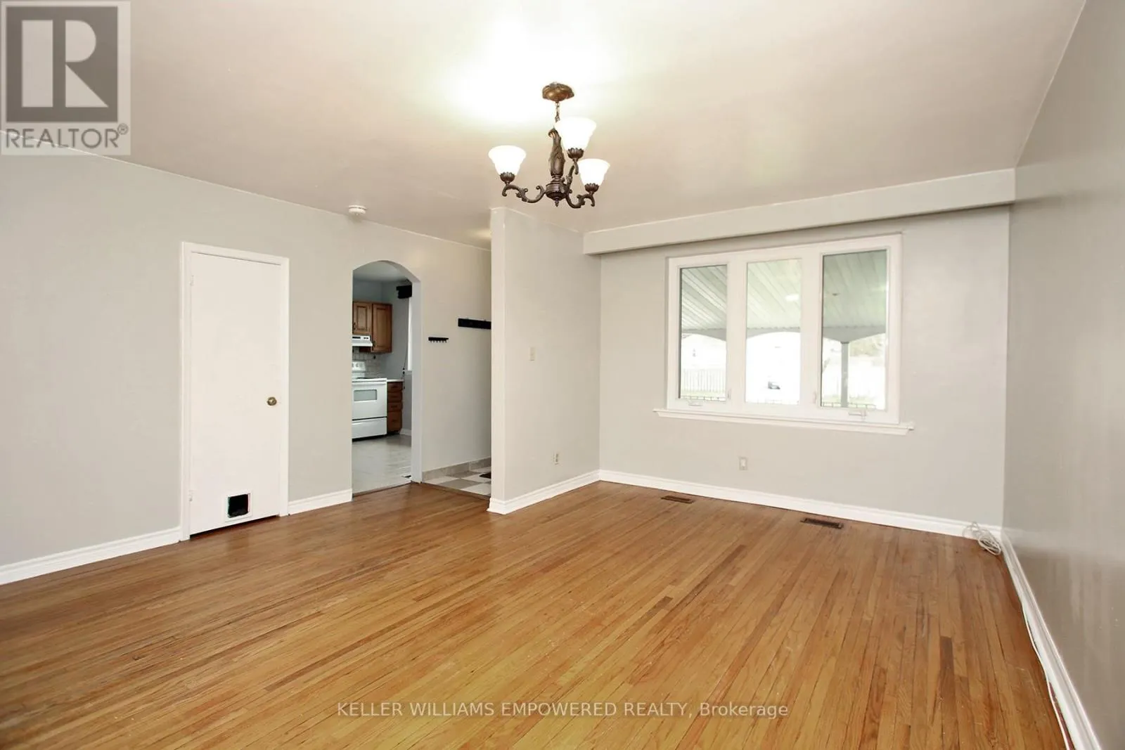 5 TULLOCH DRIVE
