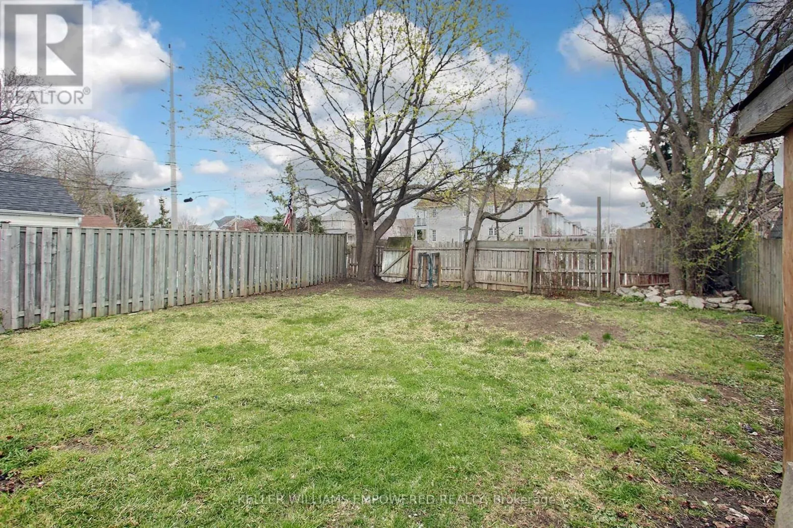 5 TULLOCH DRIVE