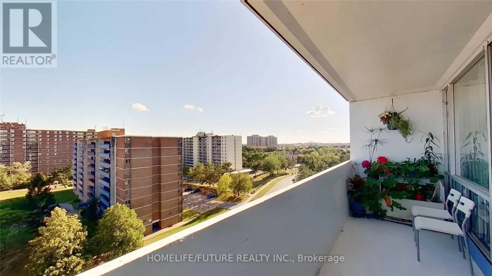 1003 - 2 GLAMORGAN AVENUE